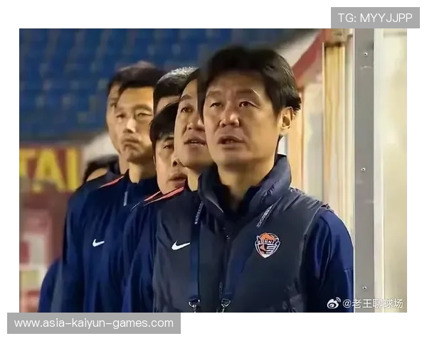 李霄鹏离任后教练池的补充与人才梯队构建讨论