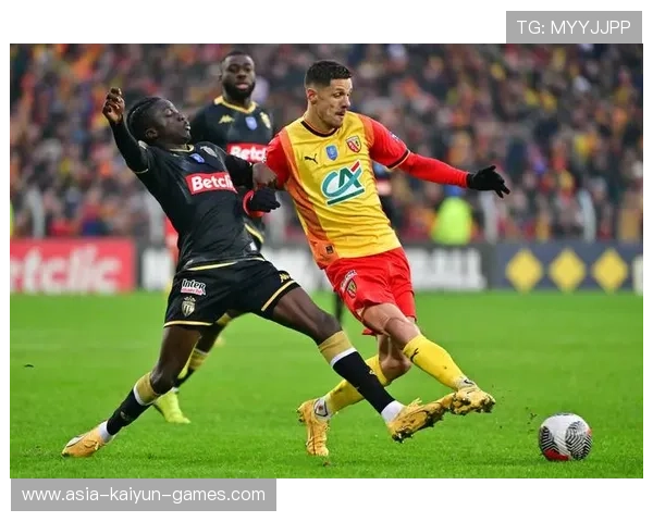 欧冠小组赛竞争加剧，多队提前展开针对性部署