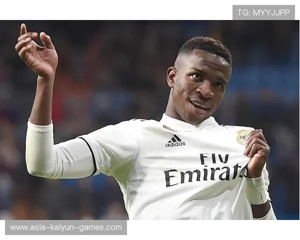 维尼修斯沙特联报价升温，皇马是否放行令球迷讨论